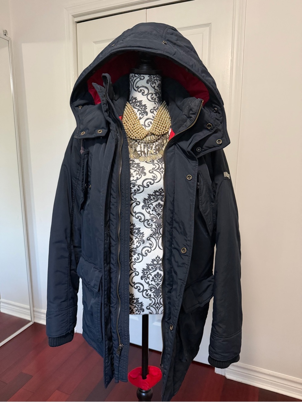 Hollister Men's Navy Puffer Parka with Red Lining